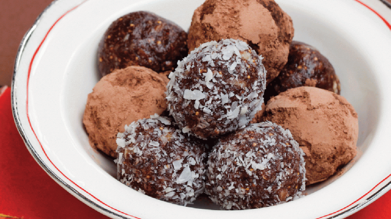 Chef Janella Purcell – My Fig, Coconut and Cacao Truffles Recipe